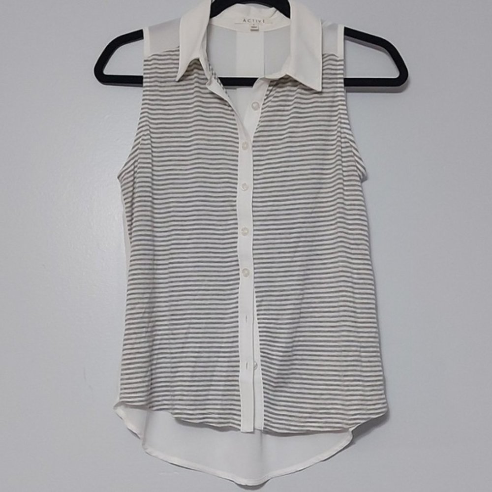 ACTIVE small sleeveless shirt